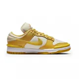 Championes Nike Dunk Low Twist color Panda, con capellada de cuero bicolor, puntera perforada y detalles en TPU.