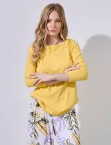 Buzo de algodón color verde con mangas de tres cuartos y cuello redondo, de la marca Ninety.