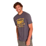 Remera blanca de algodón y poliéster con estampado frontal del logo de Caterpillar y la leyenda '100th Year'.