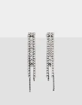 Aros colgantes largos plateados con tiras de strass de diferentes tamaños.