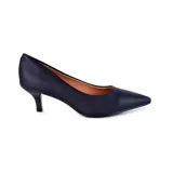 Zapato de vestir negro de cuero sintético, con punta fina y tacón kitten heel.
