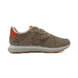 Championes Panama Jack color beige con detalles en naranja y suela blanca.