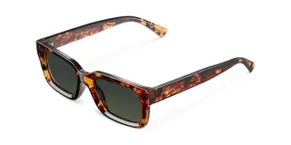 Lentes de sol de forma cuadrada con montura marrón y lentes verdes, ideales para un estilo urbano y versátil.