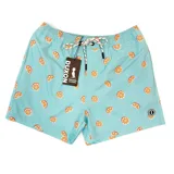 Short de baño celeste con estampado de rodajas de naranja.