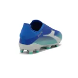 Championes de fútbol Diadora modelo Ecliptic MD, color azul con degradado a aguamarina y logo en blanco.