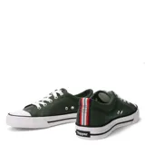 Championes Topper Derby de lona color verde oliva, con puntera y suela de goma blanca.