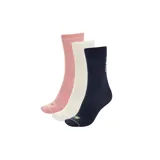 Pack de tres pares de medias deportivas New Balance, de largo medio. Un par color rosa, un par color crema y un par color azul marino.