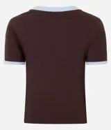 Remera femenina de media malla de algodón color marrón, con cuello en V y ribetes celestes en cuello y mangas. Presenta un estampado frontal con el lettering "France Paris 34" en celeste, junto con detalles deportivos como un logo "42" y una estrella con "Leurside".