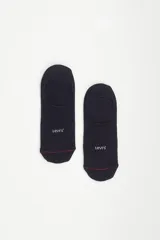 Pack de dos pares de medias invisibles Levi's color azul marino con logo blanco y detalle rojo en el borde.