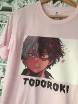 Remera rosa de algodón con estampado del personaje Todoroki Shoto del anime Boku no Hero Academia.
