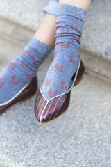 Bailarinas básicas con ribete hecho a mano, plantilla intercambiable y cuña interna de 1,5 cm.