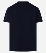 Remera azul marino de algodón con estampa circular en el pecho con la leyenda "Mestre Cervejeiro Cervejaria Brasileira Desde 1976" y la imagen de un barril de cerveza.