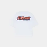 Remera blanca de corte recto con estampado en la espalda con el logo "The Eme Studios" en color rojo y azul.