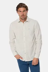 Camisa de manga larga con rayas verticales color beige y blanco, modelo slim fit, con botones personalizados.