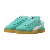 Championes Puma Suede XL, color azul con franja lateral blanca y detalles dorados.