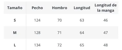 Chaqueta corta con estampado animal print de leopardo en tonos beige y negro, con cuello esmoquin, bolsillos de parche y forro negro.