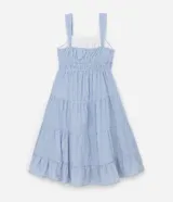 Vestido midi de tricolina con diseño de rayas celestes y blancas, escote cuadrado con lazo frontal, tirantes anchos y falda con volados escalonados.