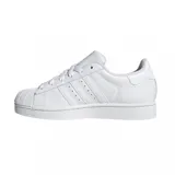 Championes Adidas Superstar de cuero blanco con las tres tiras laterales perforadas y puntera de goma.