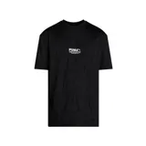 Remera blanca de corte holgado con logo de Puma estampado en el pecho.