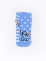 Pack de dos pares de medias cortas celestes, uno con rayas horizontales y diseño de Stitch, y otro con lunares blancos y diseño de Stitch.