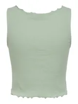 Top cropped verde claro, de tejido acanalado, con cuello en V y tirantes finos.
