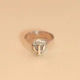 Anillo de plata 925 con aplique en oro 18k con el símbolo de psicología.