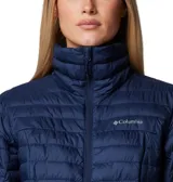 Campera acolchada Columbia Silver Falls II, color negro, con cierre frontal, cuello alto y bolsillos laterales con cierre.