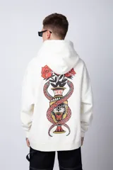 Buzo canguro negro de algodón friza, corte oversize y estampado de una rosa roja en el pecho.