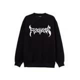 Buzo negro de corte clásico con cuello redondo, puños y cintura acanalados. Estampado frontal con la inscripción "Basic Hell" en tipografía gótica color blanco.