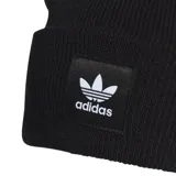 Gorro de lana Adidas color negro con logo bordado en blanco.