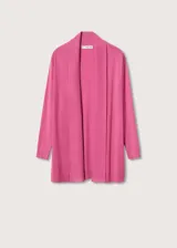 Cardigan de punto fino color fucsia con cuello cascada y mangas largas.