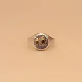 Anillo de plata 925 y oro 9k con diseño alusivo a la educación preescolar.