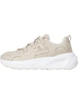 Zapatillas Tommy Hilfiger color beige con detalles en blanco.