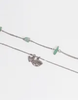 Cadena corta plateada de doble eslabón con dije de ojo turco y corazón, y colgantes de piedra aventurina.