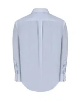 Camisa celeste a rayas verticales, de corte regular fit, con cuello italiano, manga larga y bolsillo en el pecho con logo bordado.