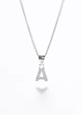 Collar de plata 925 con cadena de eslabones finos y dije con la letra 'A' incrustada con circonias.
