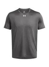 Remera deportiva Under Armour Team Tech para hombre, color gris con logo blanco en el pecho.