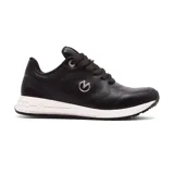 Championes negros de cuero sintético con suela blanca y logo plateado en el lateral.