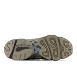 Championes New Balance modelo 1000 color gris y beige con detalles en celeste.