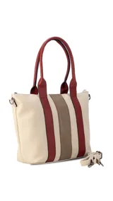 Cartera de mano color beige con divisiones y detalles en marrón y blanco. Tiene correa corta, correa larga ajustable, bolsillo trasero y bolsillos internos.