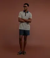 Bermuda masculina confeccionada en algod
