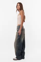 Body blanco de morley de algodón con escote redondo bajo y breteles de collareta ancha.