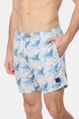 Short de baño celeste con estampado de hojas blancas, cintura elástica con cordón ajustable, dos bolsillos laterales y suspensor de malla fina.