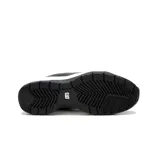 Zapatillas urbanas negras con detalles plateados y suela chunky blanca.