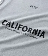 Musculosa gris de algodón con estampa con la palabra "California" en el frente.