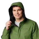 Campera impermeable Columbia Watertight II color verde oliva para hombre, con capucha ajustable, cierre frontal con cremallera, bolsillos laterales con cremallera, puños ajustables con velcro y dobladillo ajustable con cordón. Se puede guardar en su propio bolsillo. Cuenta con tecnología Omni-Tech™ que la hace impermeable y transpirable.