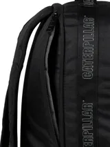 Mochila negra unisex con ribetes de cordón, compartimento principal grande con bolsillo interior forrado, logo reflectante estampado, bolsillos laterales de malla, bolsillo frontal con cremallera y panel organizador con ranuras para bolígrafos y cordón para llaves. Fabricada en poliéster ripstop reciclado.