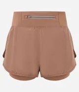 Bermuda deportiva de microfibra color blanco, corte runner con cintura elástica y forro interno.