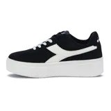 Championes deportivos Diadora modelo Bamplat, color negro con detalles en blanco, de caña baja y plataforma gruesa.