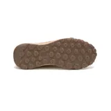 Zapatillas Caterpillar Hex Ready Slip On color marrón claro, sin cordones, con capellada de cuero y suela de goma con tecnología Hex para mayor tracción.